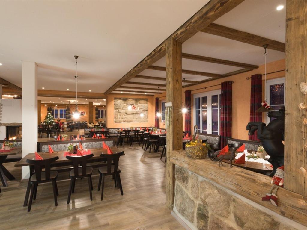 Landgasthof Schwarzes Ross Ansbach Extérieur photo