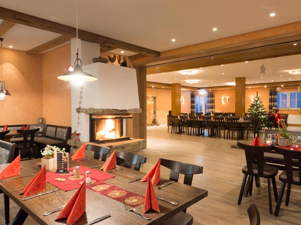 Landgasthof Schwarzes Ross Ansbach Extérieur photo