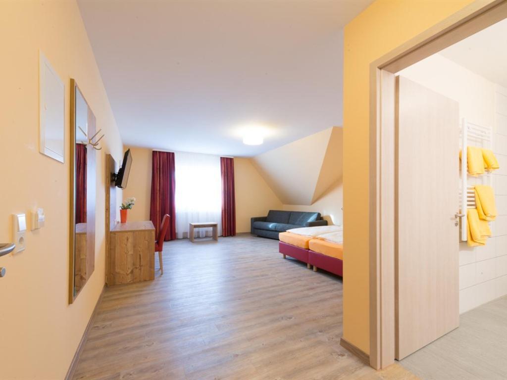 Landgasthof Schwarzes Ross Ansbach Extérieur photo